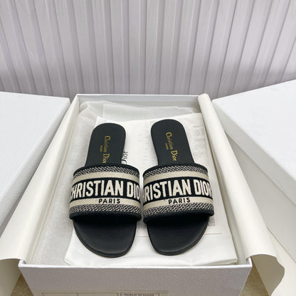 CD Mule Dway Slide 10mm Black Embroidery