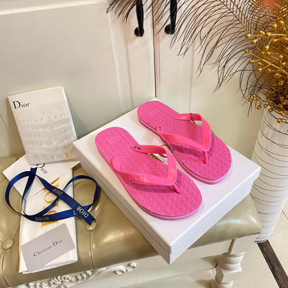 CD Thong Sandal Hot Pink Rubber 687622