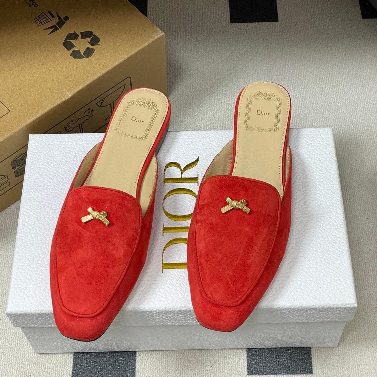 CD 26 Baby Bow Flat Mule Red Cowhide Sheepskin Suede 632591