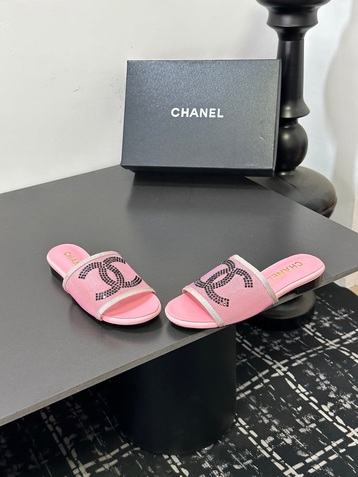 CC 2026 Slippers Pink Black Mesh Sheepskin 668147