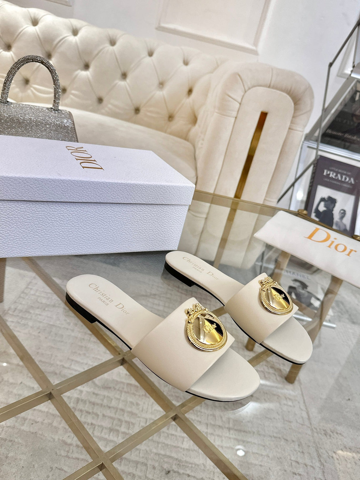 CD 26s Sandals Ivory Leather 667113