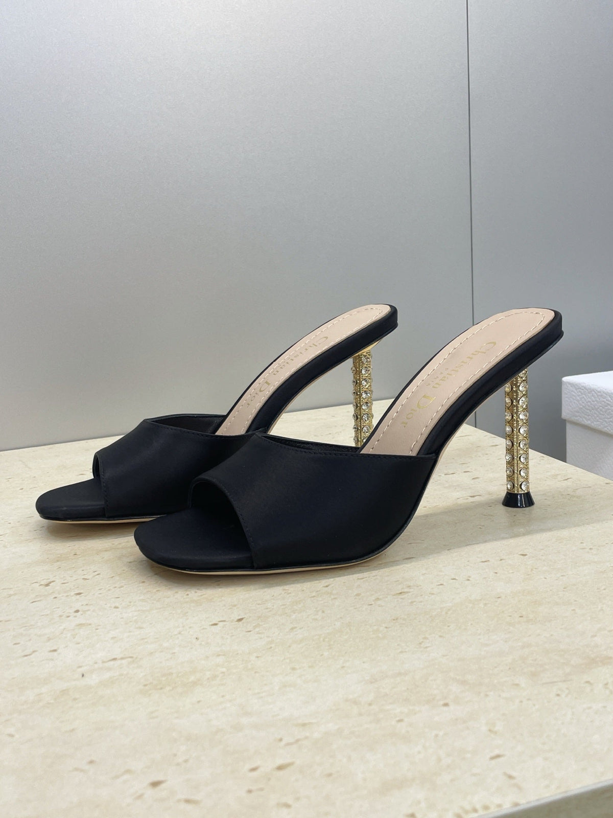 CD 26s Icon Heeled Slide 8cm Black Leather Silk 633060