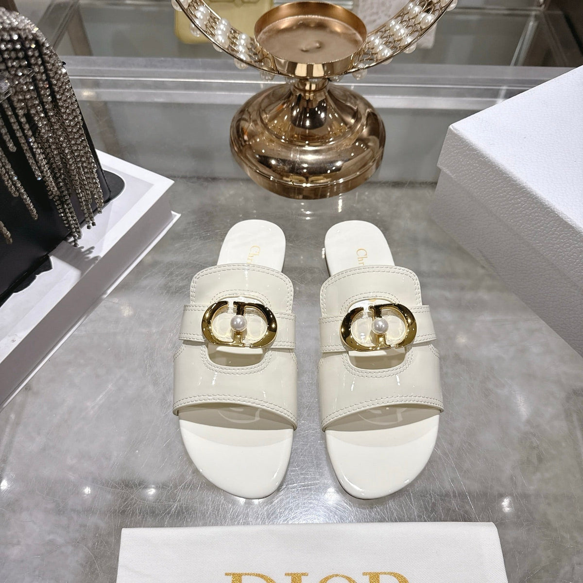 CD 26 Chunky Heel Sandals White Patent Leather 592277