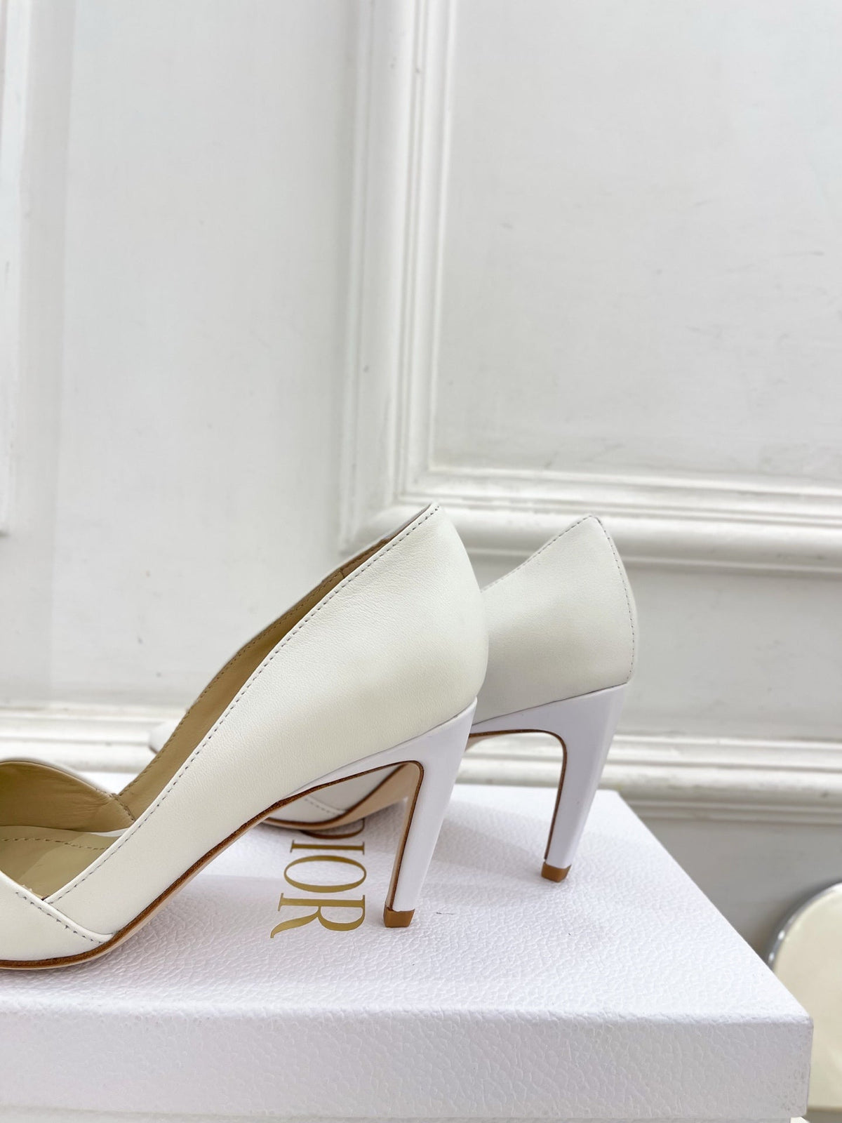CD 25 Pump High Heels White Calfskin 307421