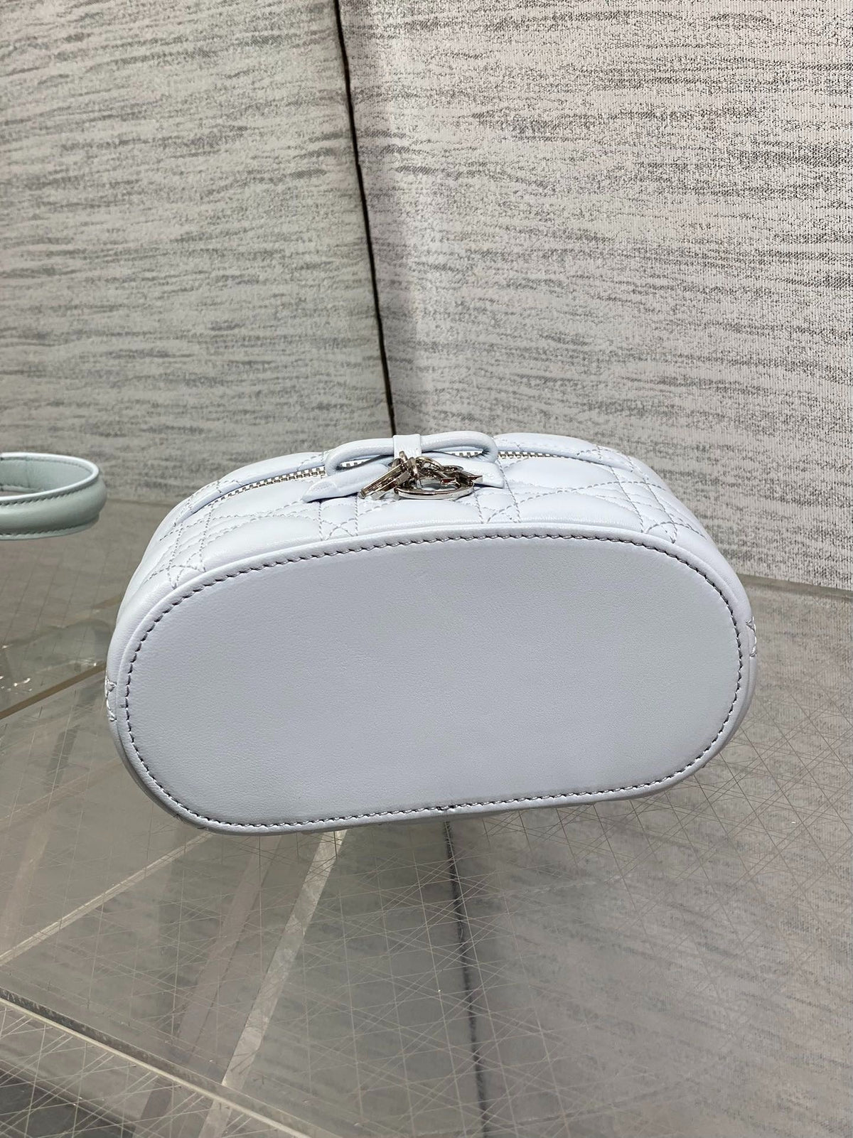 CD 2026 Vanity Bag 17.5cm Cannage Lambskin 289248