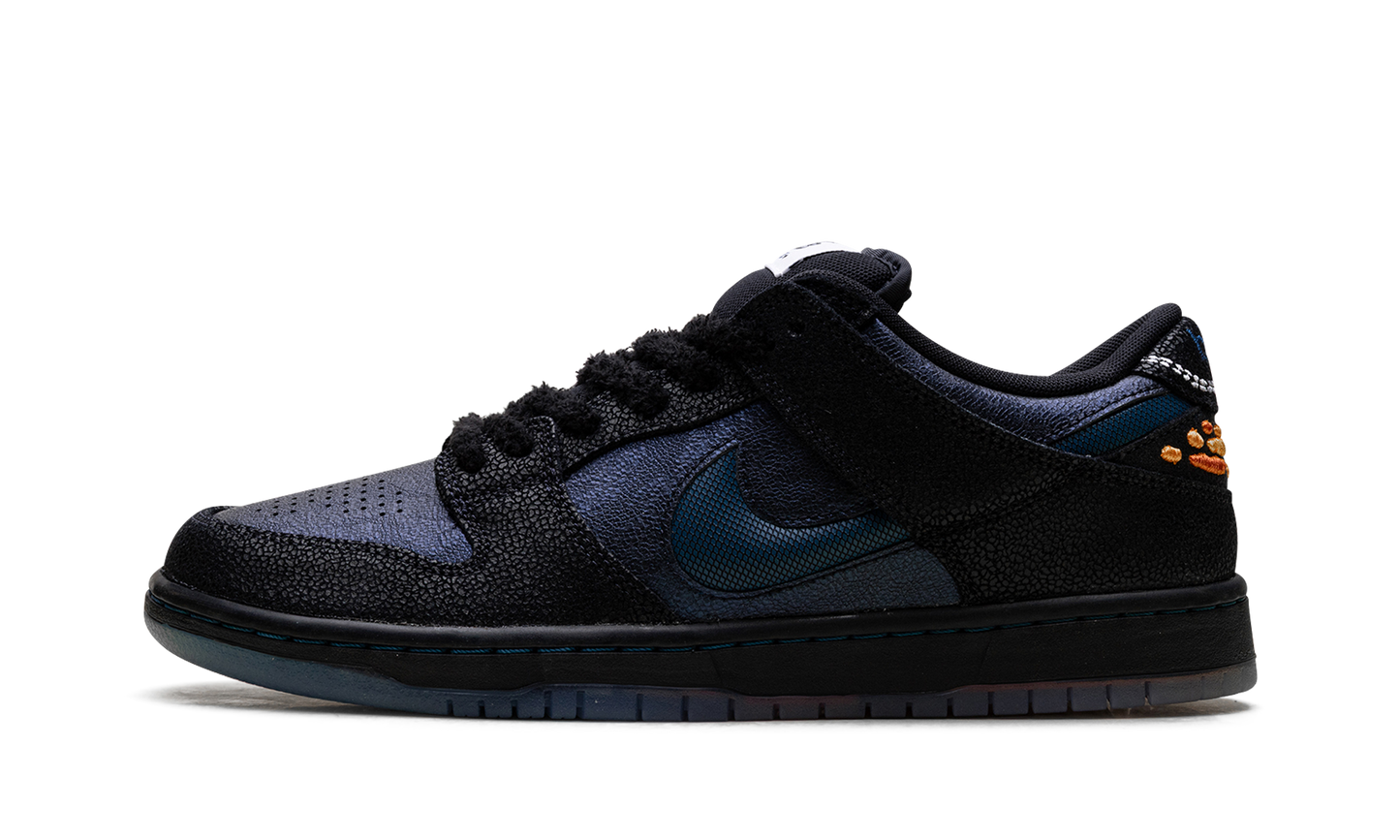 SB Dunk Low Pro "Bluetile Skateboards" IQ1323 001