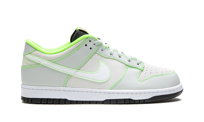 Dunk Low UO P "Oregon" FQ7260 001