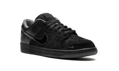 Dunk Low Black "Division Street - What The Duck Alternate" HV1470 001