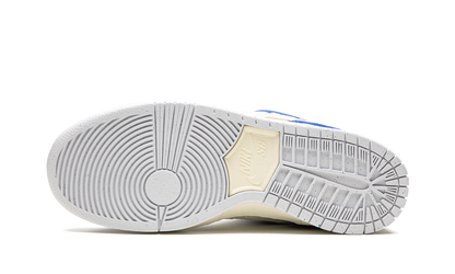 SB Dunk Low "Fly Streetwear - Gardenia" DQ5130 400