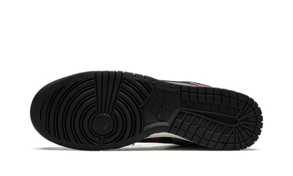 Dunk Low Retro PRM "Graffiti" DM0108 002