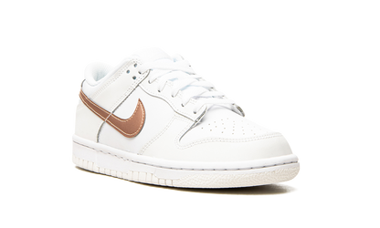 Dunk Low GS "White / Metallic Red Bronze" DH9765 100