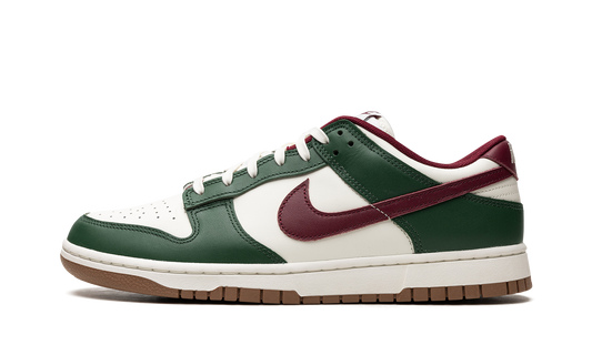 Dunk Low Retro "Gorge Green / Team Red" FB7160 161