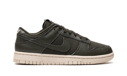 Dunk Low PRM "Sequoia" DZ2538 300