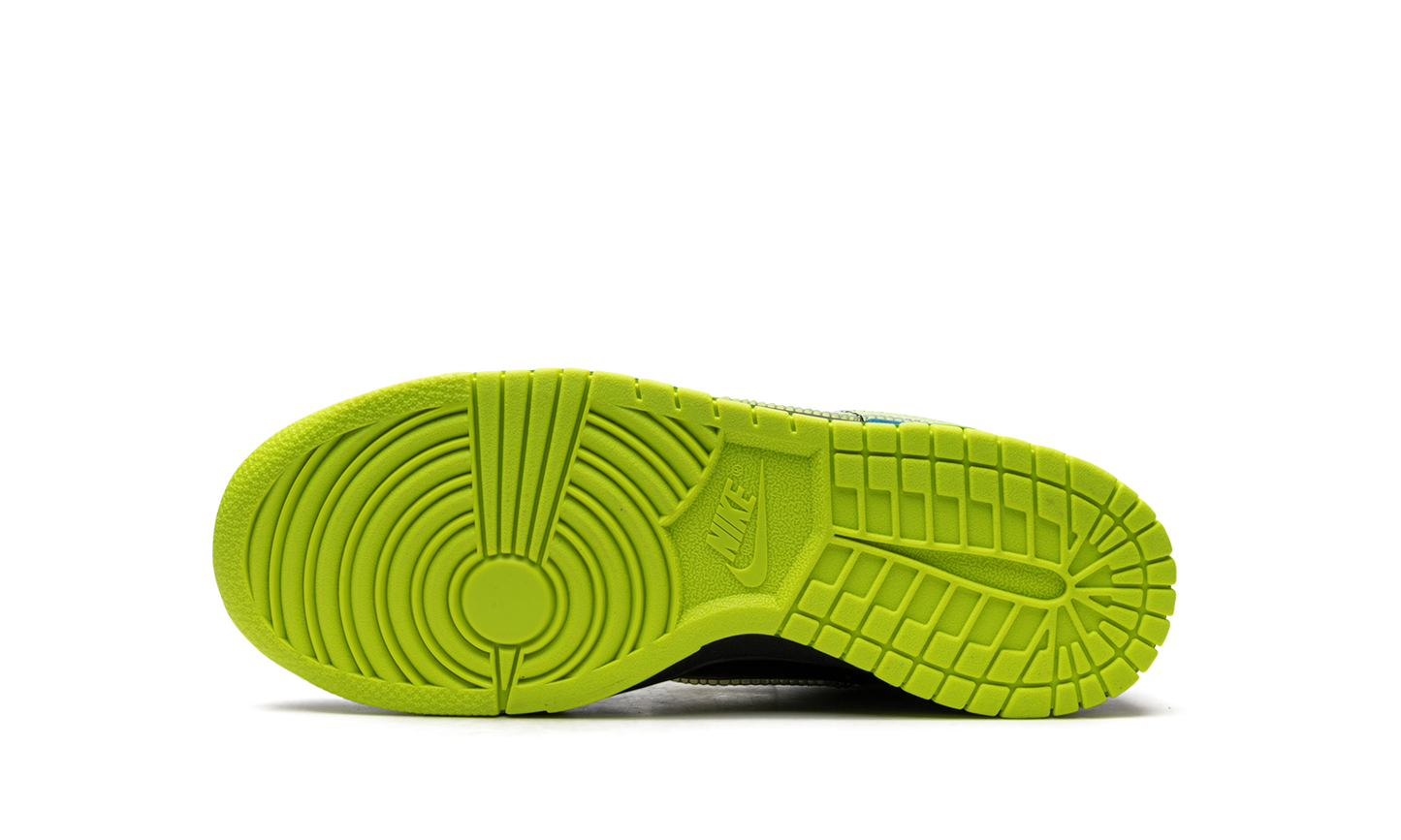 Dunk Low SE 2 "Acid Wash" DV1694 900
