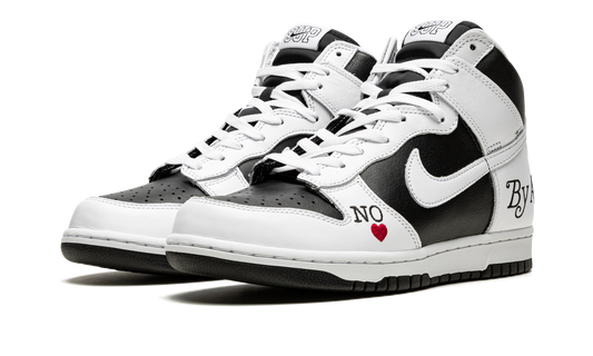 SB Dunk High "Supreme - By Any Means - White/Black" DN3741 002