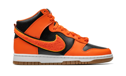 Dunk High "Chenille - Safety Orange" DR8805 002