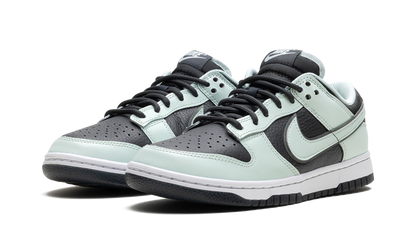 Dunk Low "Dark Smoke Grey / Barely Green" FZ1670 001