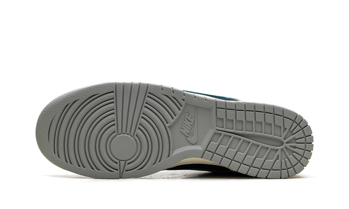 Dunk Low Retro Premium "Light Pumice" FB8895 001