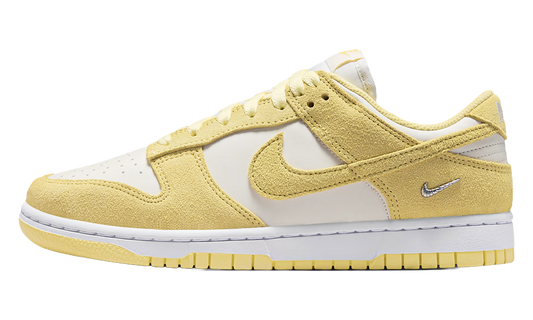 Dunk Low WMNS "Sail Soft Yellow Silver" IO4244 104
