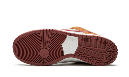 SB Dunk Low Pro "Dark Russet" BQ6817 202