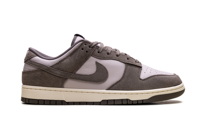 Dunk Low SE "Platinum Violet" FQ8249 001